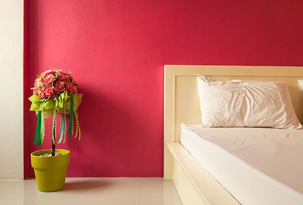 7 Paint Colors To Make Any Small Space Feel Bigger The