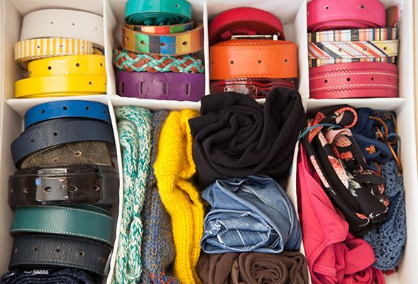 Book a cleaning service in Abu Dhabi to organize your wardrobe 