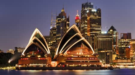 cost of moving from Abu Dhabi to Australia
