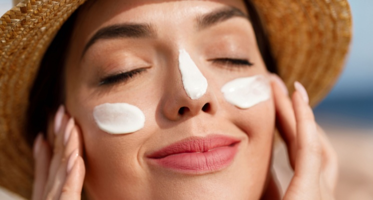 Expert Skincare Tips to Survive Dubai Scorching Summer